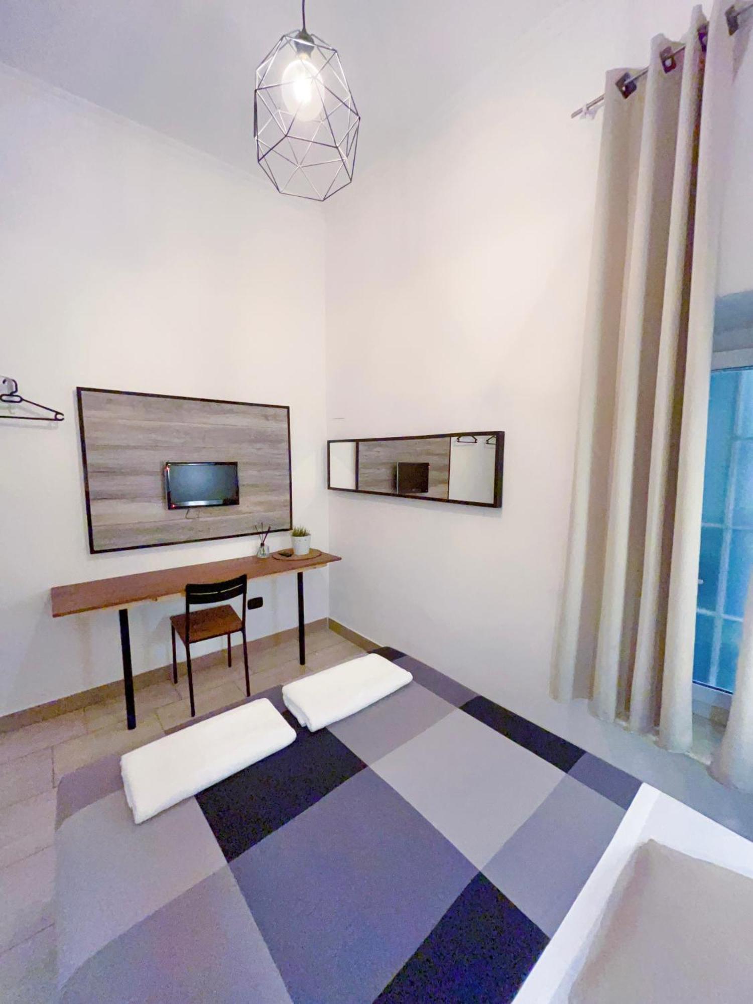 רומא Overseas Guesthouse מראה חיצוני תמונה