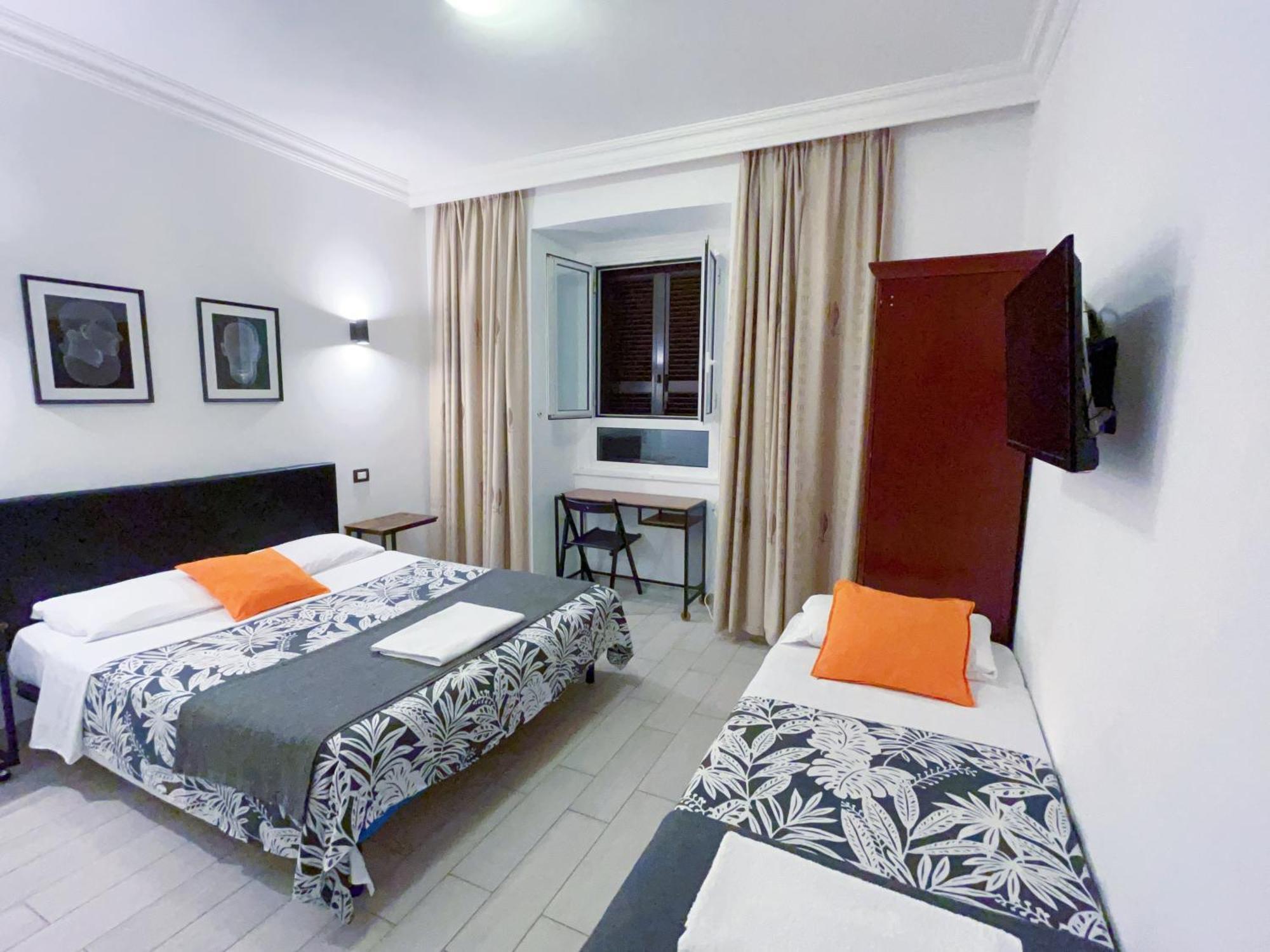 רומא Overseas Guesthouse מראה חיצוני תמונה
