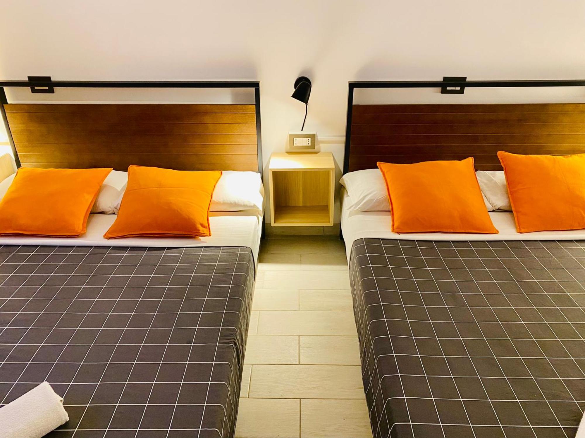 רומא Overseas Guesthouse מראה חיצוני תמונה