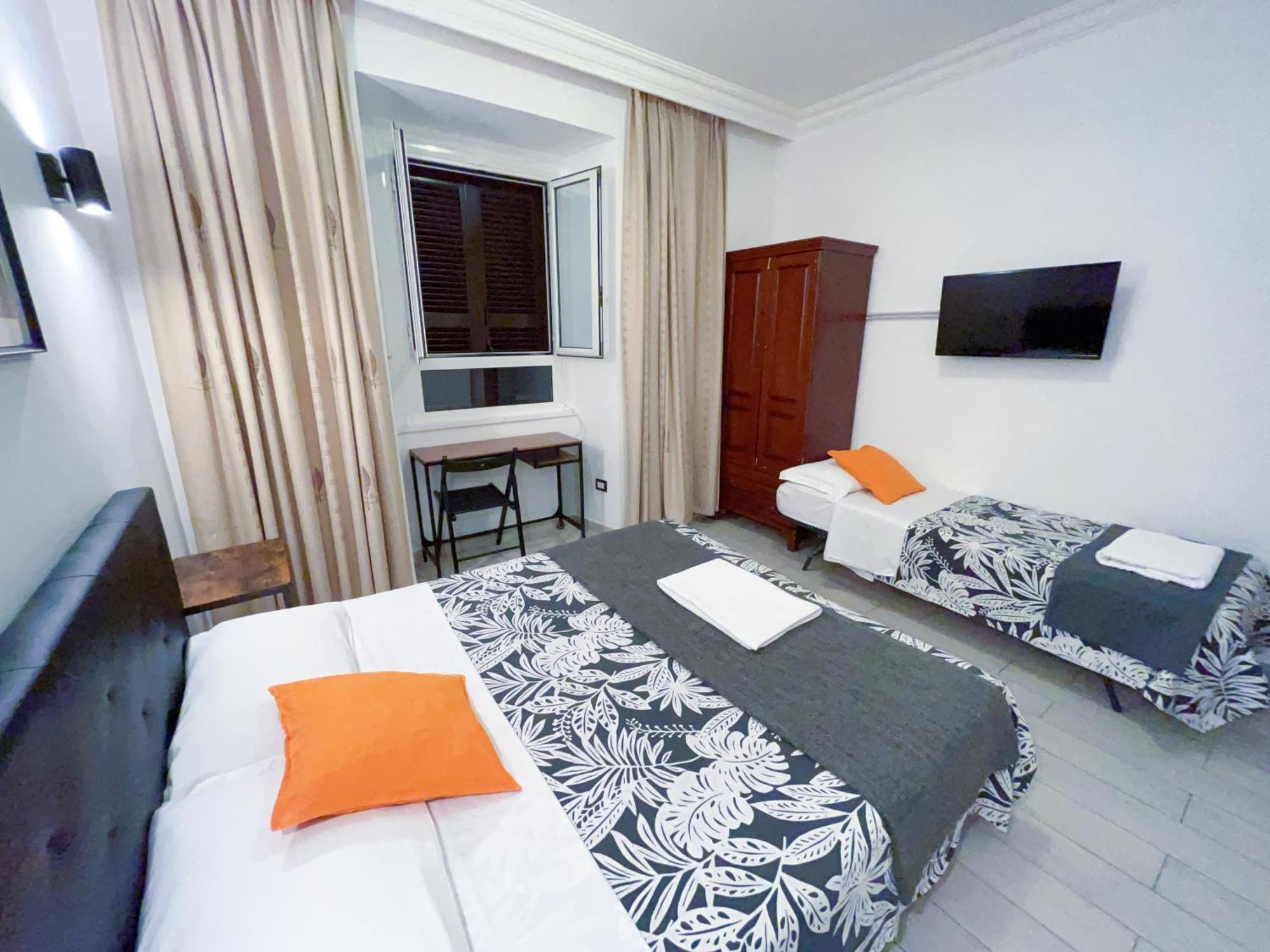 רומא Overseas Guesthouse מראה חיצוני תמונה