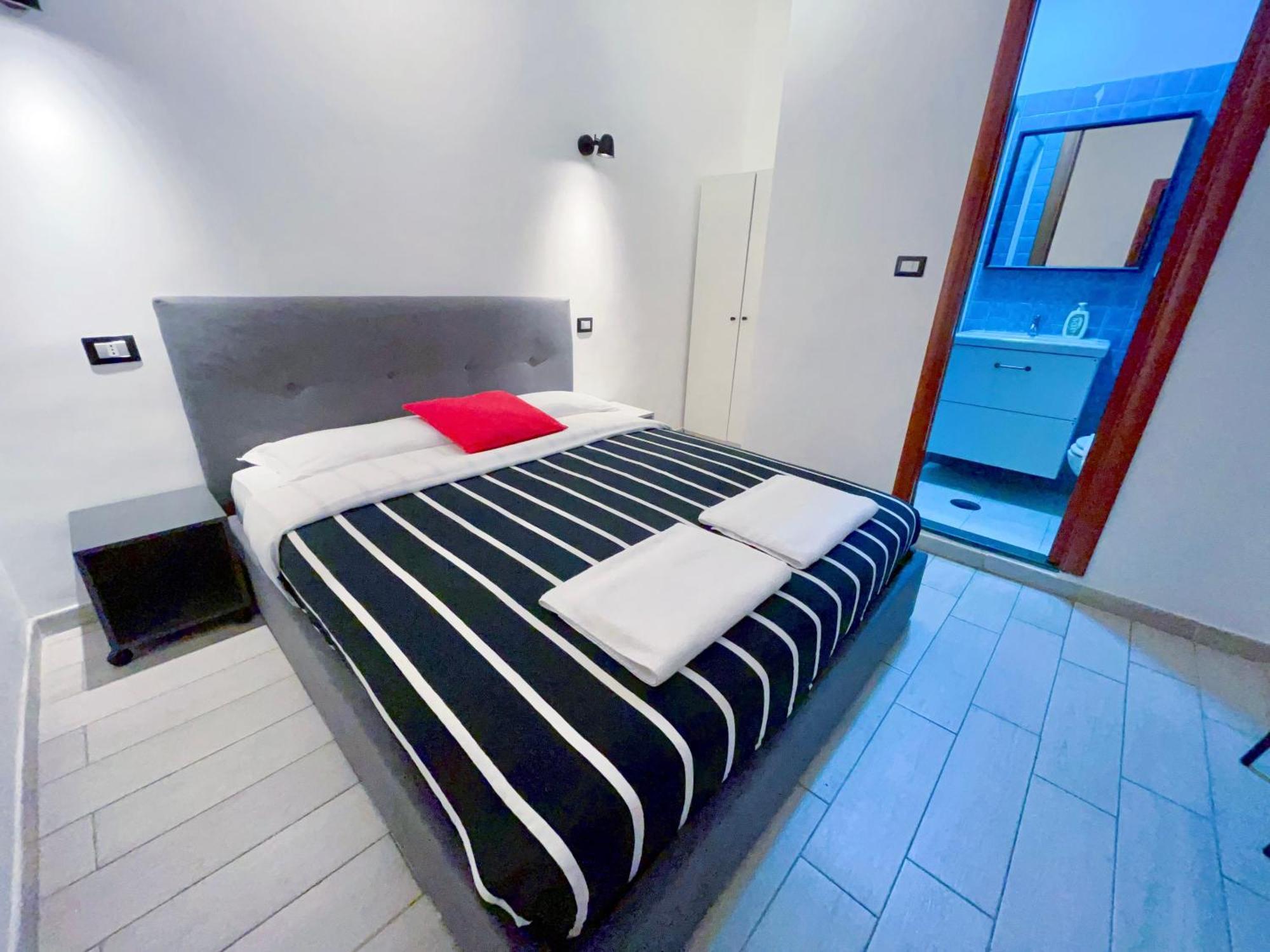 רומא Overseas Guesthouse מראה חיצוני תמונה